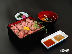 道の駅 阿寒丹頂の里 赤いベレー レストラン 鶴 - アイヴィジット