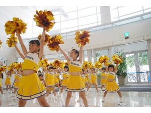 チアダンスクラブ サニーズ - セブン－イレブン加盟店共済会クラブオフ