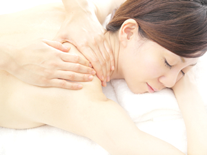 �G�X�e���{�f�B�P�A�i�X�|�[�c�N���u�m�`�r�^�c�j�@�y1,000�~����864�~�z