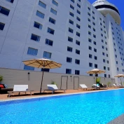 �m�{�e������ߔe