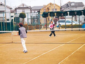 �����샍�[���e�j�X�N���u