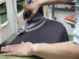 ���m�q�̑�z�N���[�j���O�u�ߗނ炭�炭��z�ցv