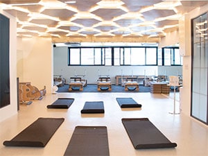 �������@����������