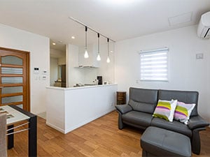 �؉��H���X�i���t�H�[���j